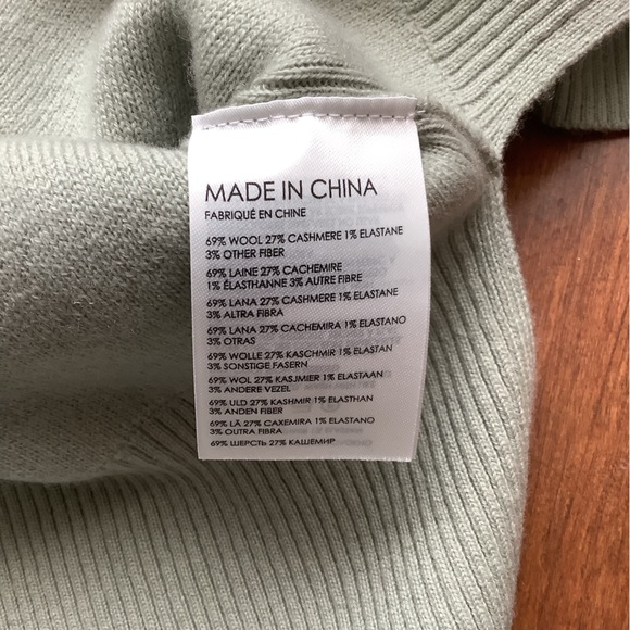 CLUB MONACO Cashmere Turtleneck - Picture 5 of 6